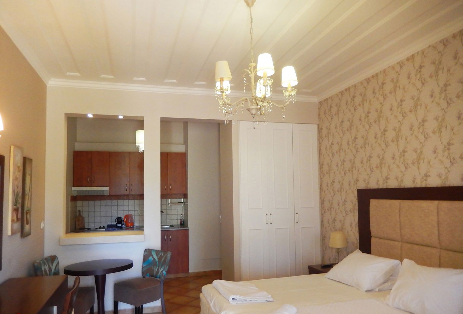 Fly & Go Iris Hotel Appartementen - Afbeelding 2