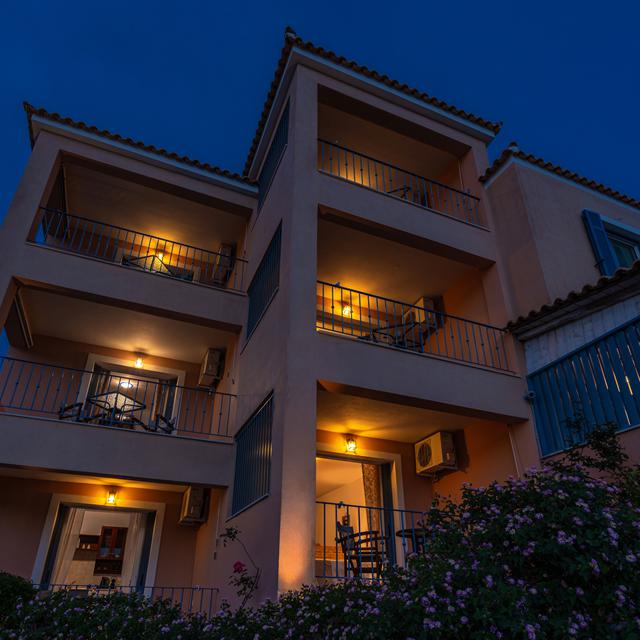 Niovi Seaview Apartments - Afbeelding 5