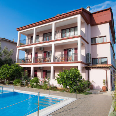 Fly & Go Christina Studios