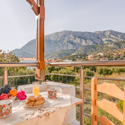 Maria Studios & Apartment