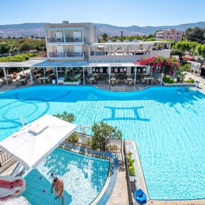 Peridis Family Resort