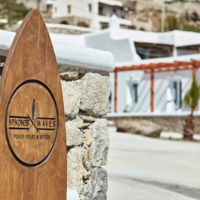 Mykonos Waves
