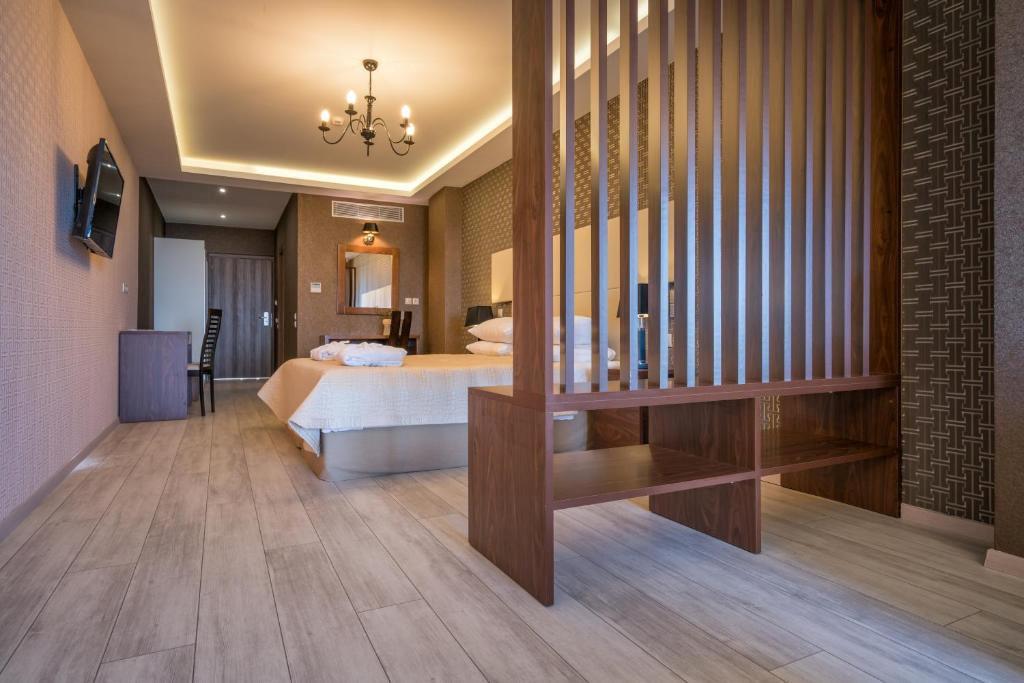 Elegance Luxury Executive Suites - Afbeelding 5