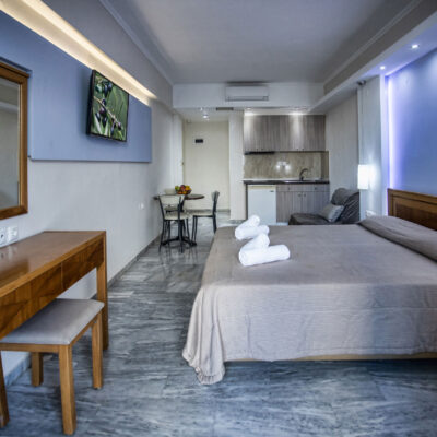 Fly & Go Mary & Mary Royal