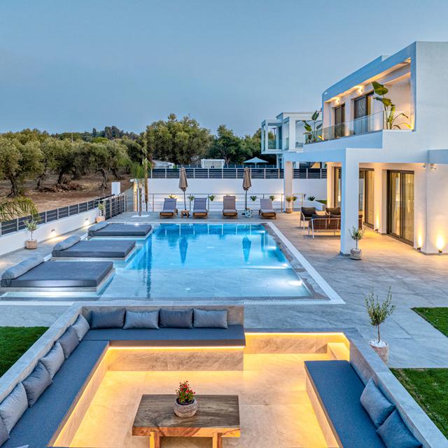 AJ & Christian luxury villas - Afbeelding 2