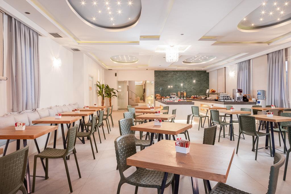 Kalamaki Beach Hotel - Afbeelding 3