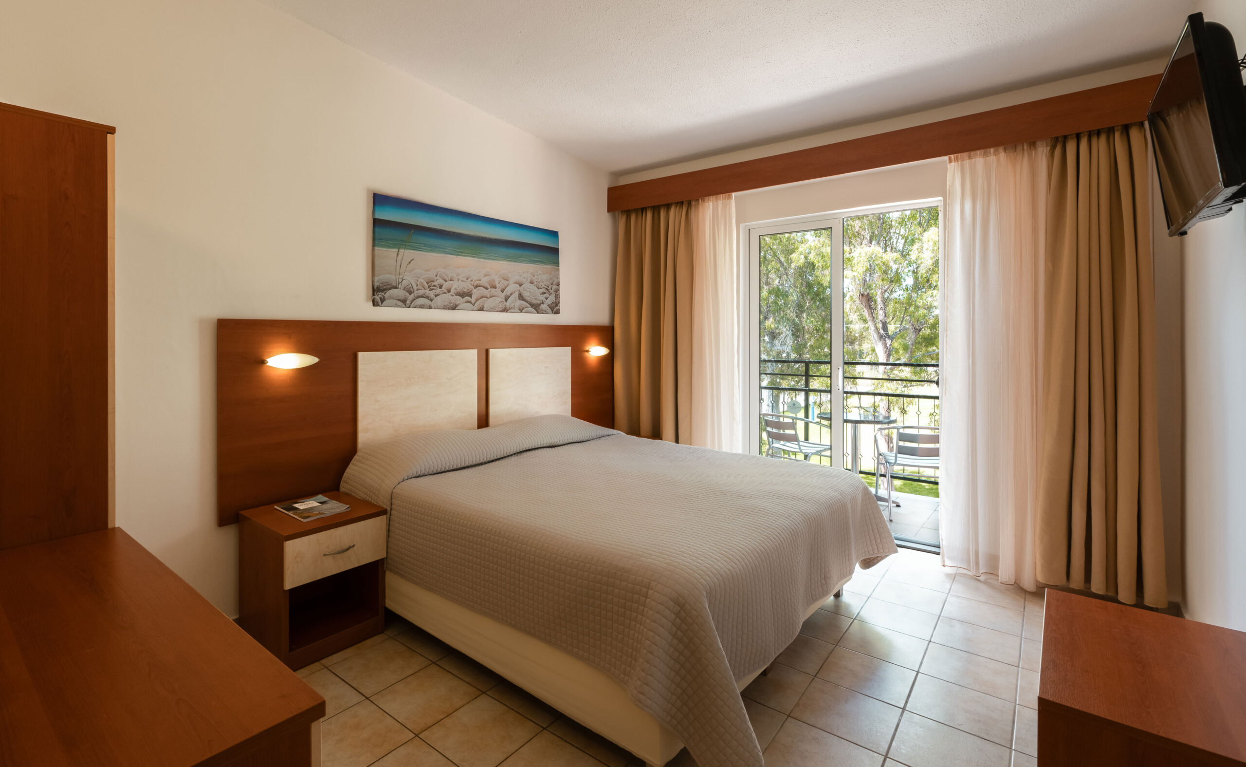 Canvas by Mitsis Messonghi