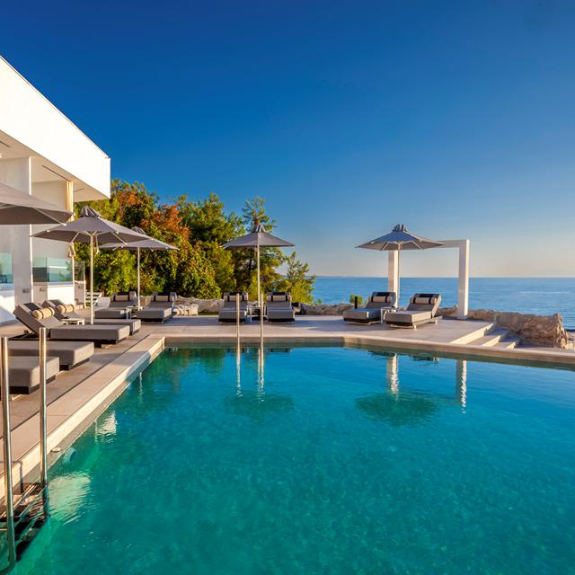 Akrotiri Olympus Luxury Suites - Afbeelding 3